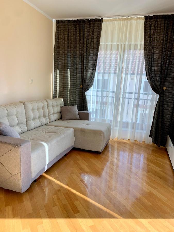 Lastochka.Mne Apartments Баошичи Экстерьер фото