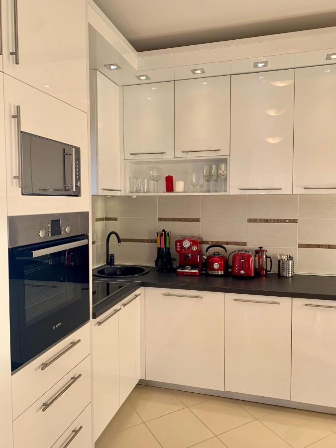 Lastochka.Mne Apartments Баошичи Экстерьер фото