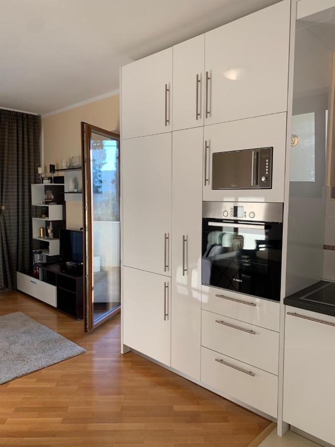 Lastochka.Mne Apartments Баошичи Экстерьер фото